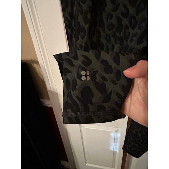 Sweaty Betty London The Zero Gravity Yoga Pants, Leggings, Olive Camo, Large - Picture 7 of 9